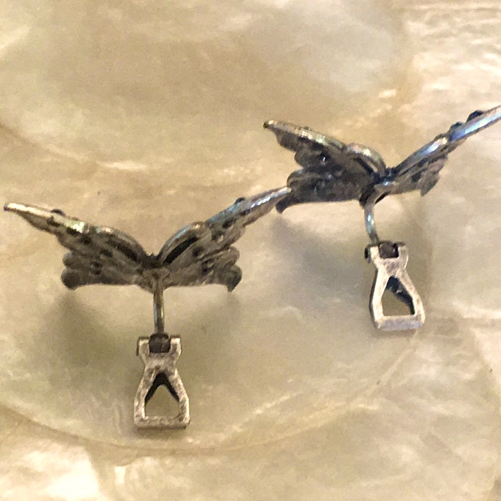 🦋CLIP BUTTERFLY EARRINGS - Picture 4 of 6